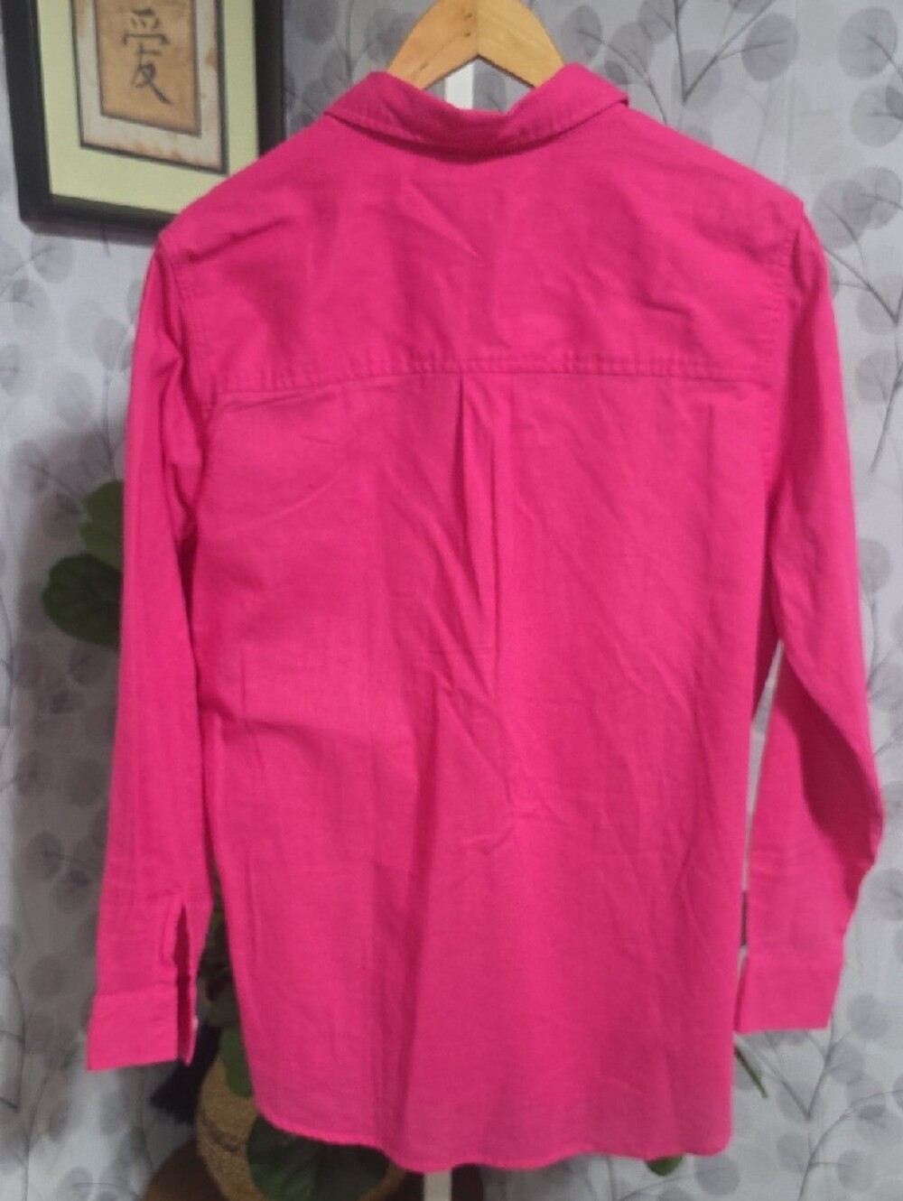 GAP Hot Pink Linen-Blend Button-Down Shirt - Picture 6 of 7